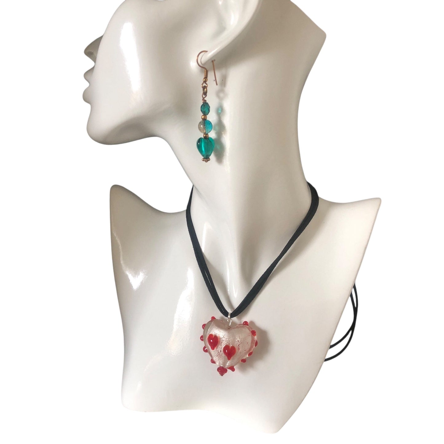 Red and White Glass Heart Pendant Necklace