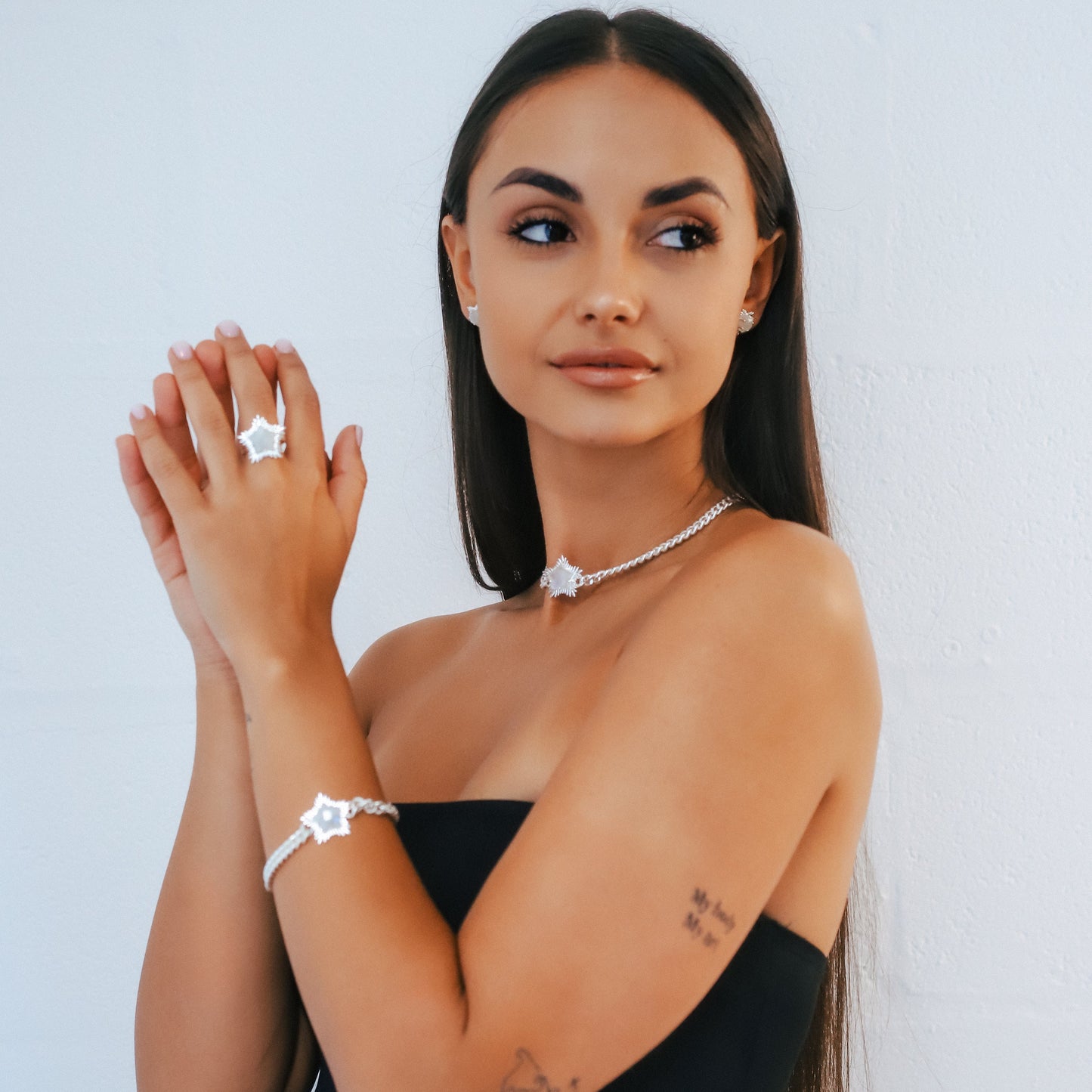Odette Moonstone Spiky Star Choker Necklace | 925 Sterling Silver