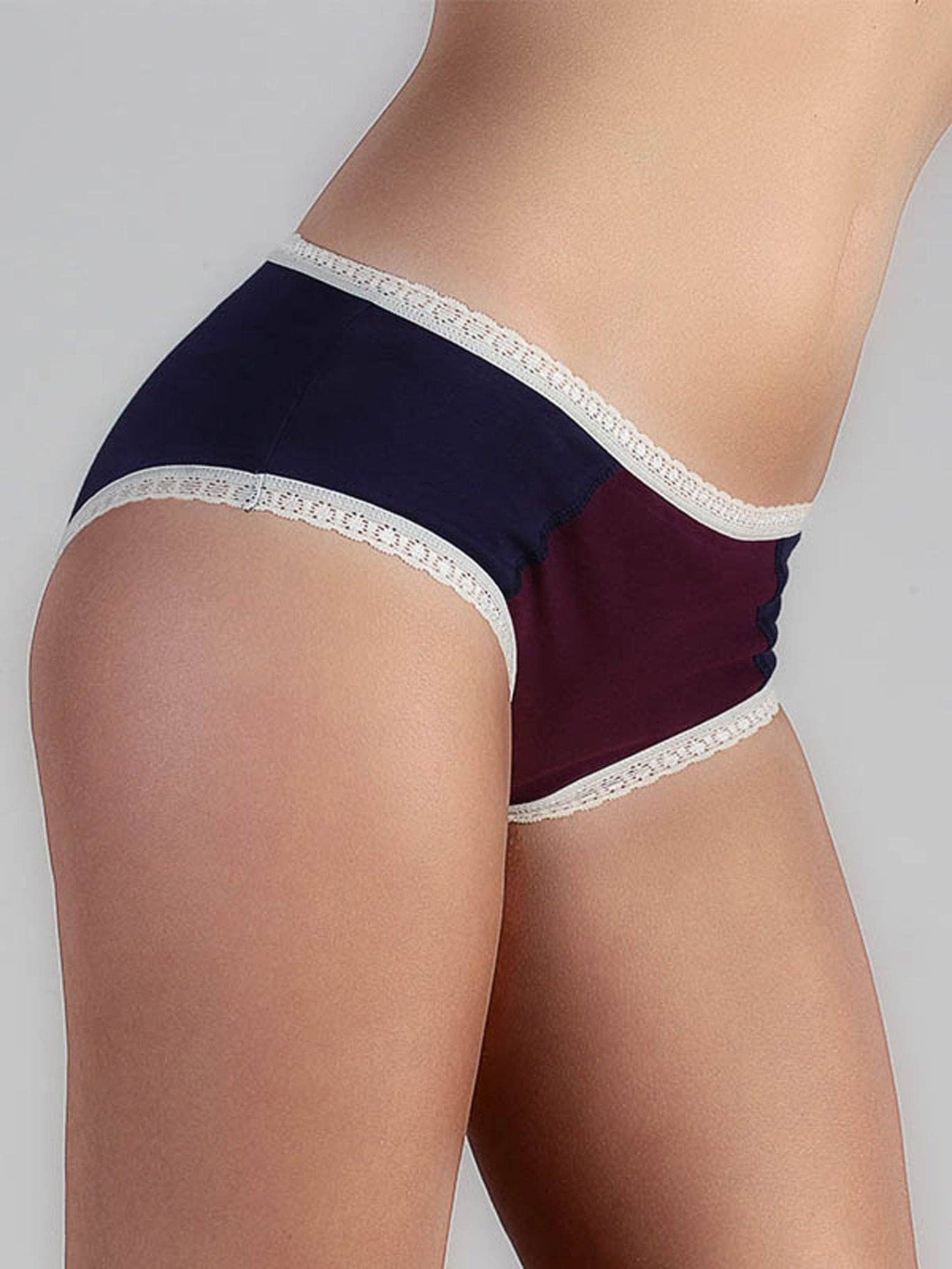 Organic Hipster Briefs with Lace