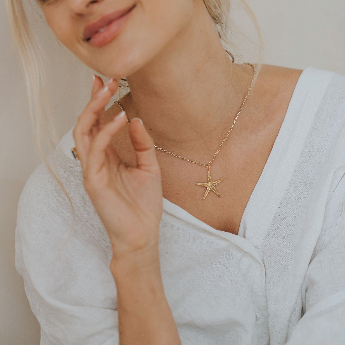 Maxi Gold Starfish Necklace