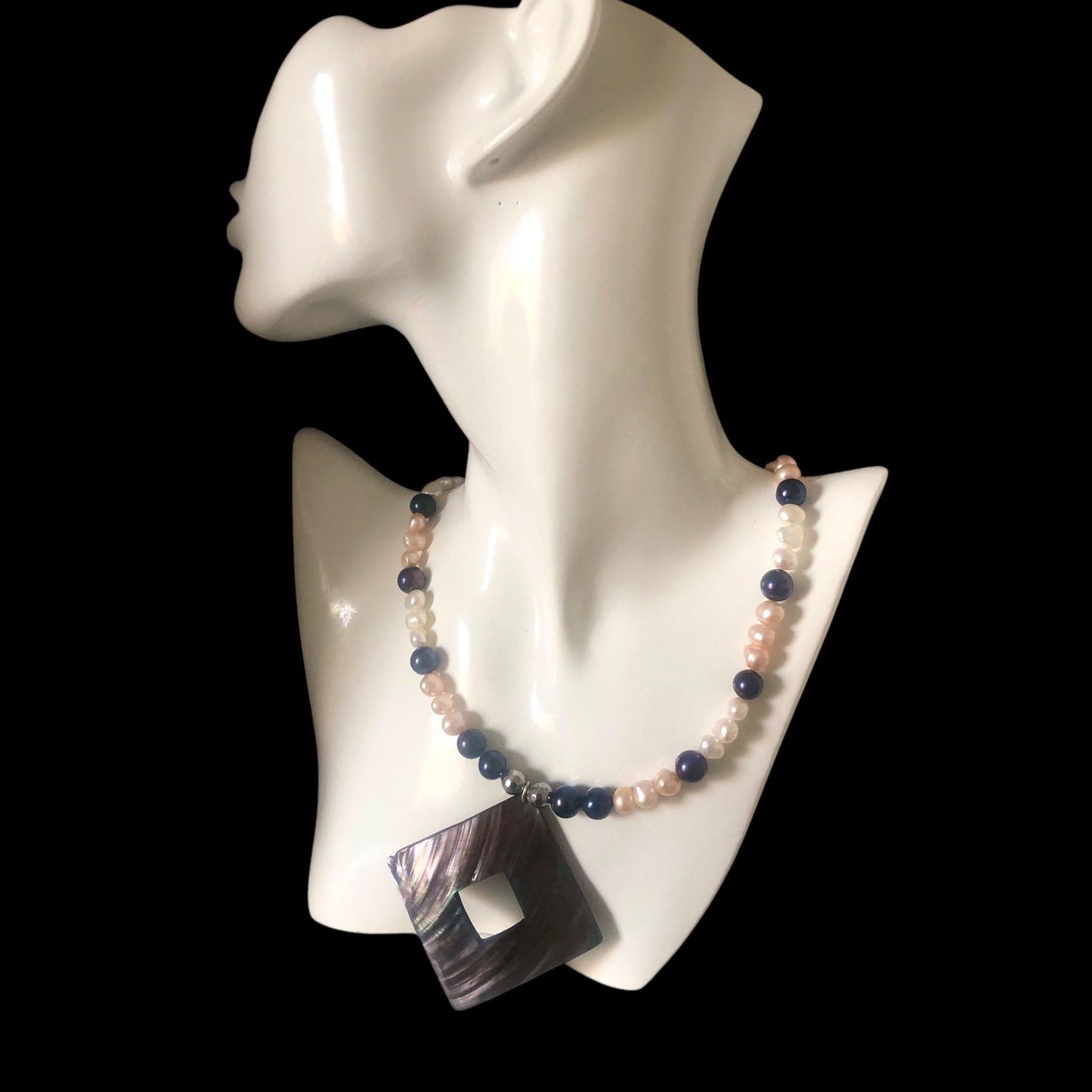 Pearls and Mother Of Pearl Pendant Necklace