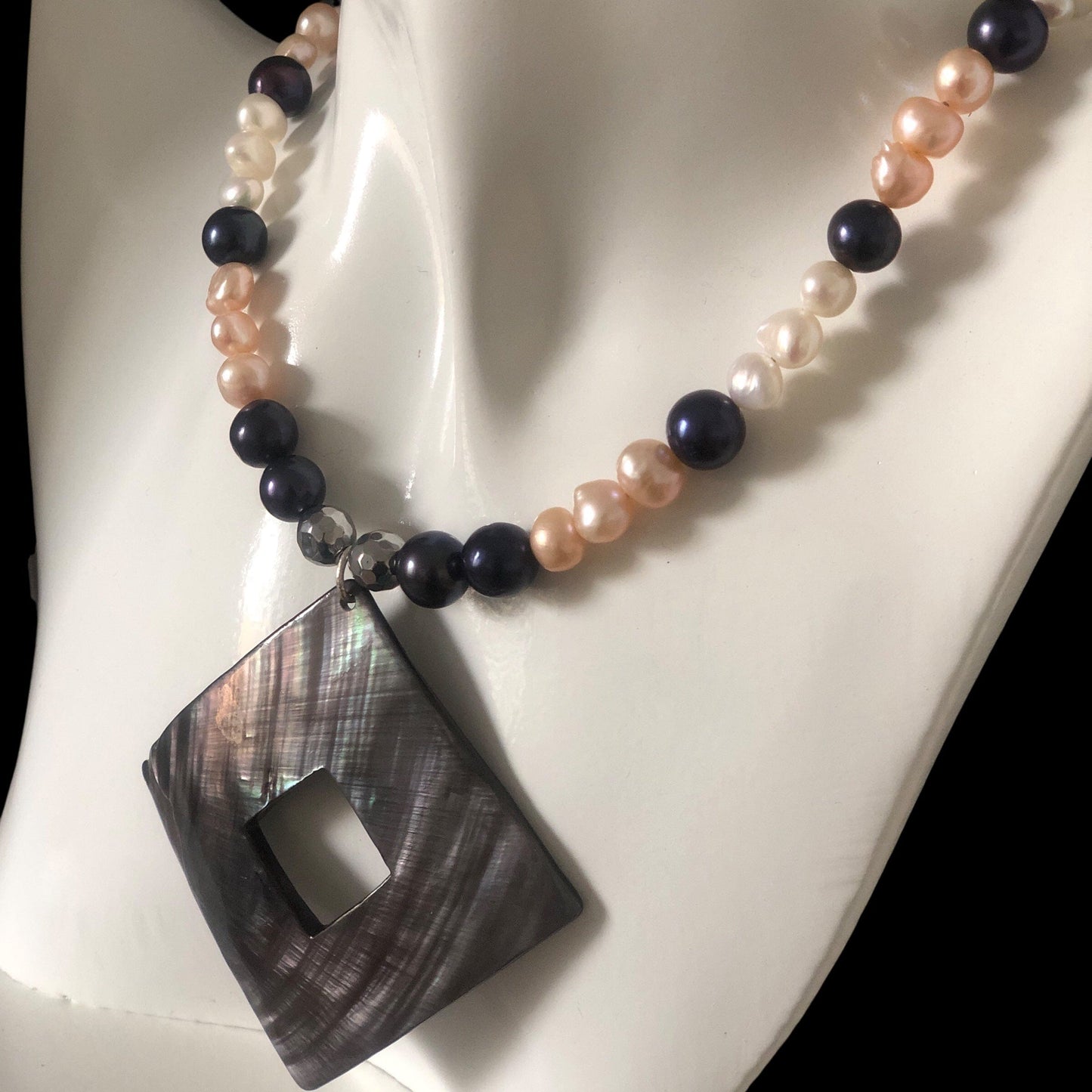 Pearls and Mother Of Pearl Pendant Necklace