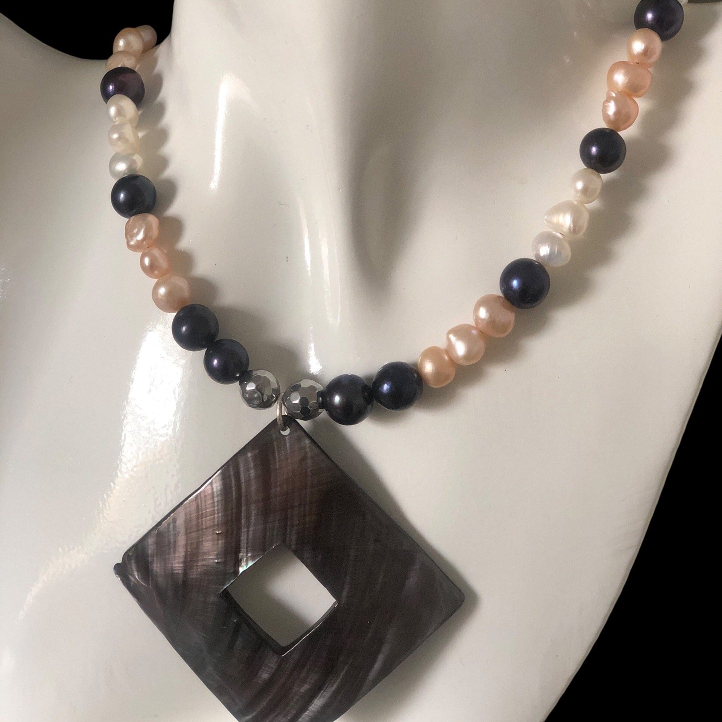 Pearls and Mother Of Pearl Pendant Necklace